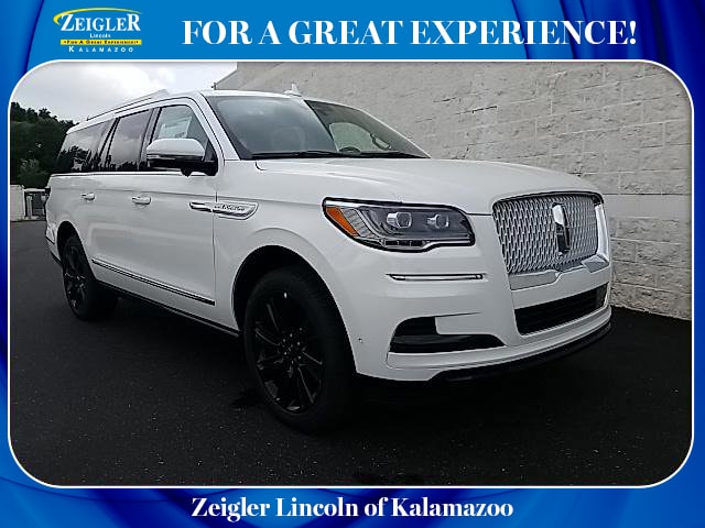 2023 Lincoln Navigator Reserve L's photo
