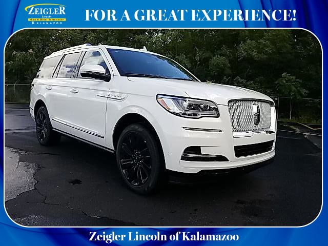 2023 Lincoln Navigator Reserve's photo