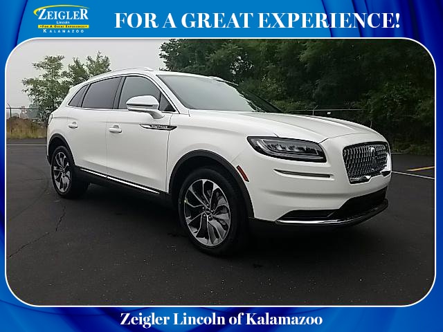 2023 Lincoln Nautilus Reserve's photo