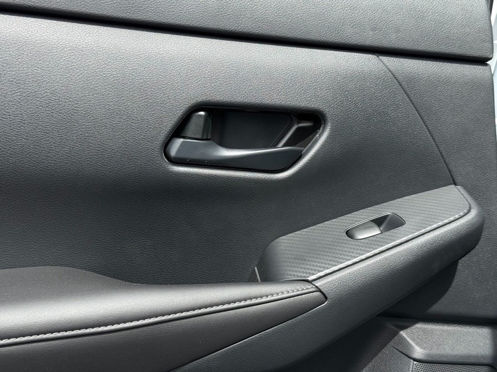 2025 NISSAN SENTRA - Image 21