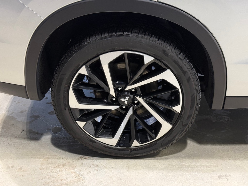 2024 MITSUBISHI OUTLANDER - Image 14