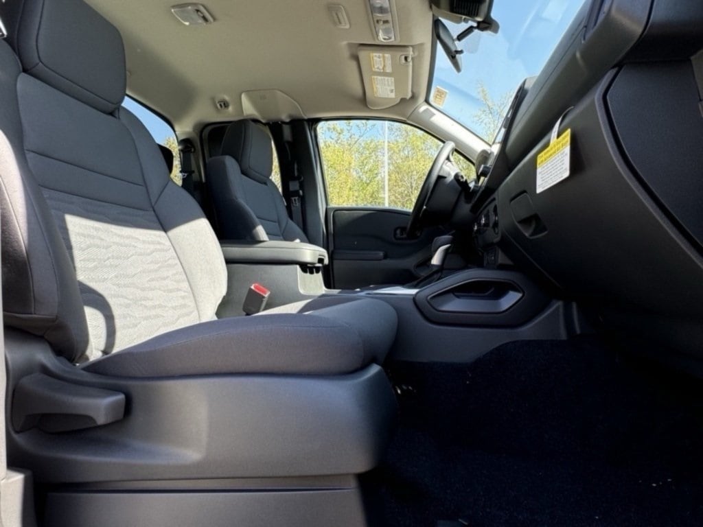 2025 NISSAN FRONTIER - Image 26
