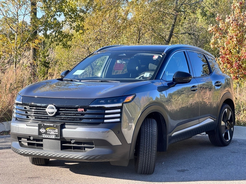 2025 NISSAN KICKS MPV - Image 3