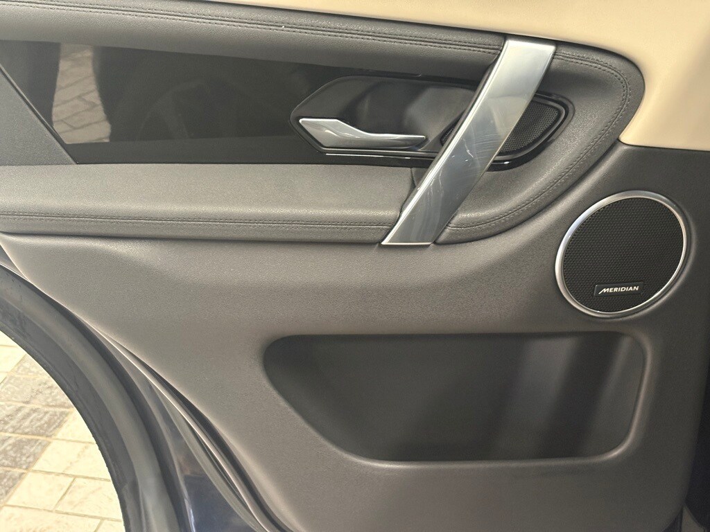 2020 LAND ROVER DISCOVERY SPORT - Image 24