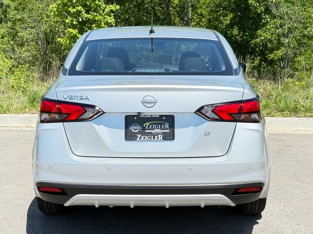 2025 NISSAN VERSA - Image 7