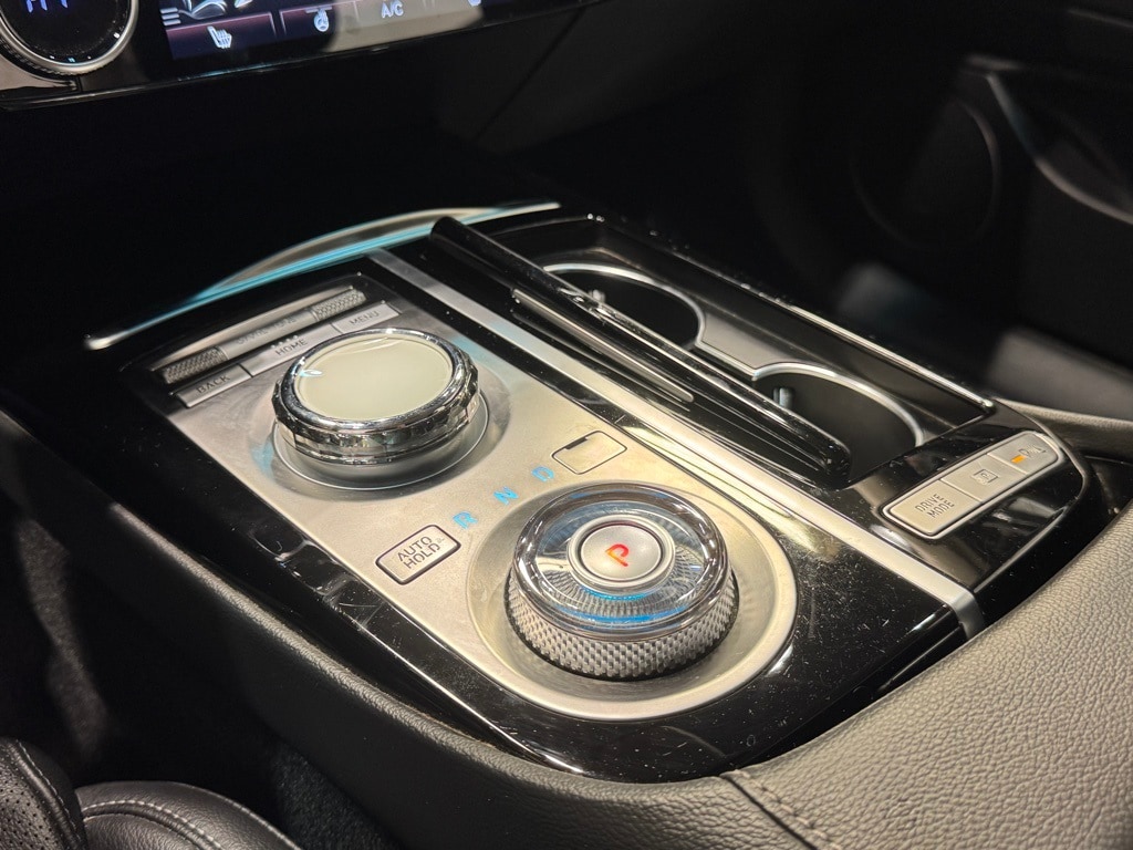 2023 GENESIS G80 - Image 17