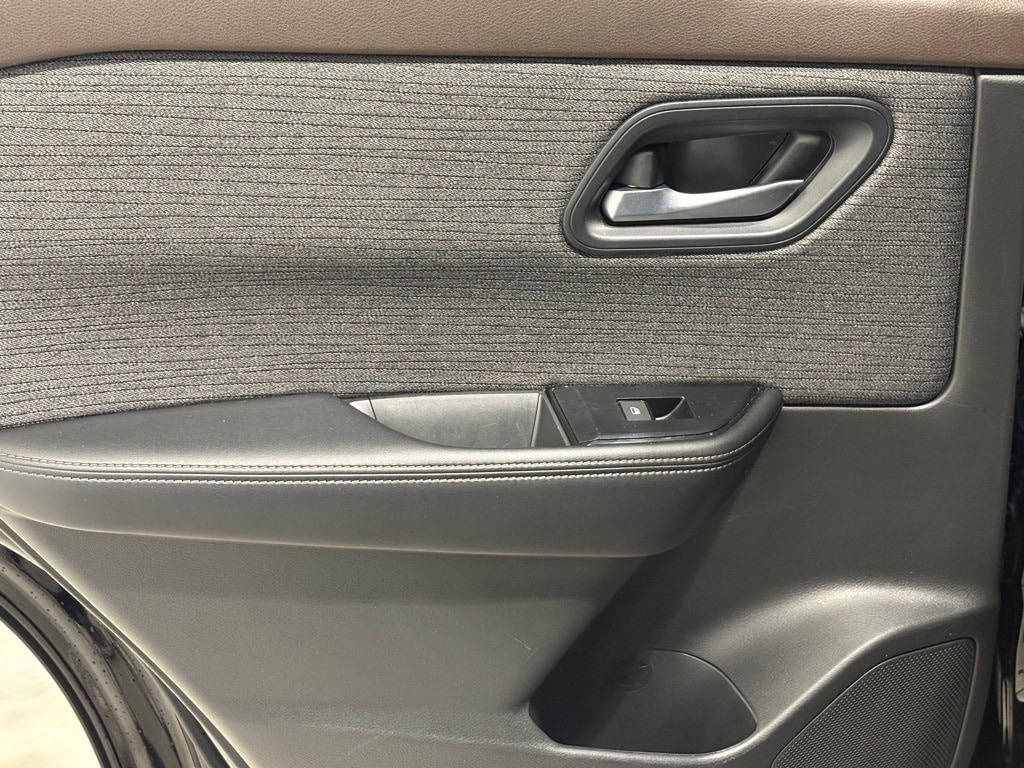 2023 NISSAN ROGUE - Image 24