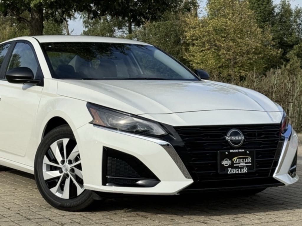 2025 NISSAN ALTIMA - Image 2