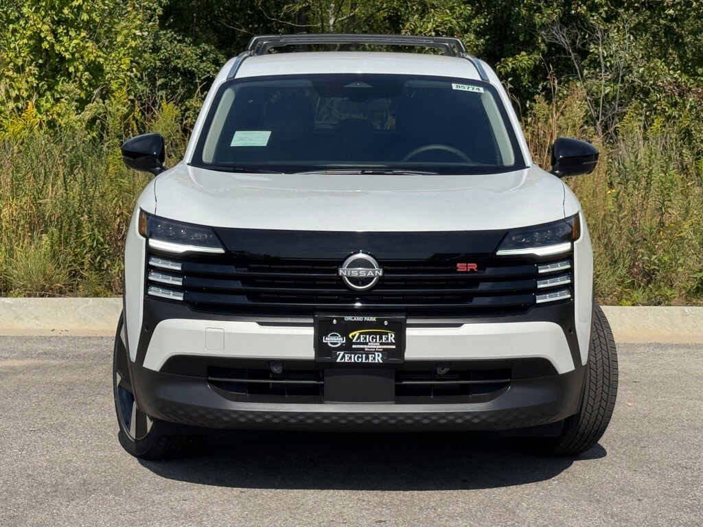 New 2026 Nissan Kicks SR SUV