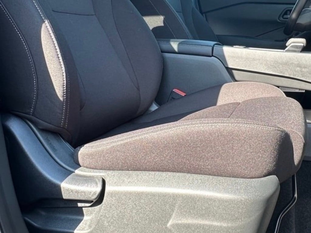 2025 NISSAN ROGUE - Image 26