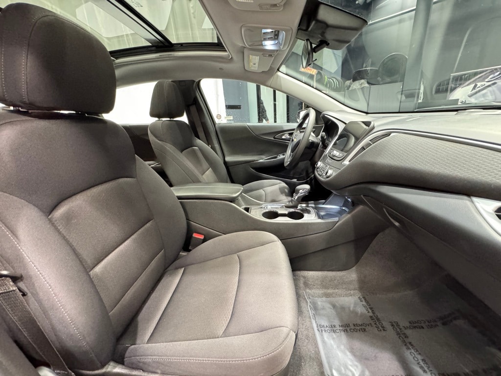 2024 CHEVROLET MALIBU - Image 29