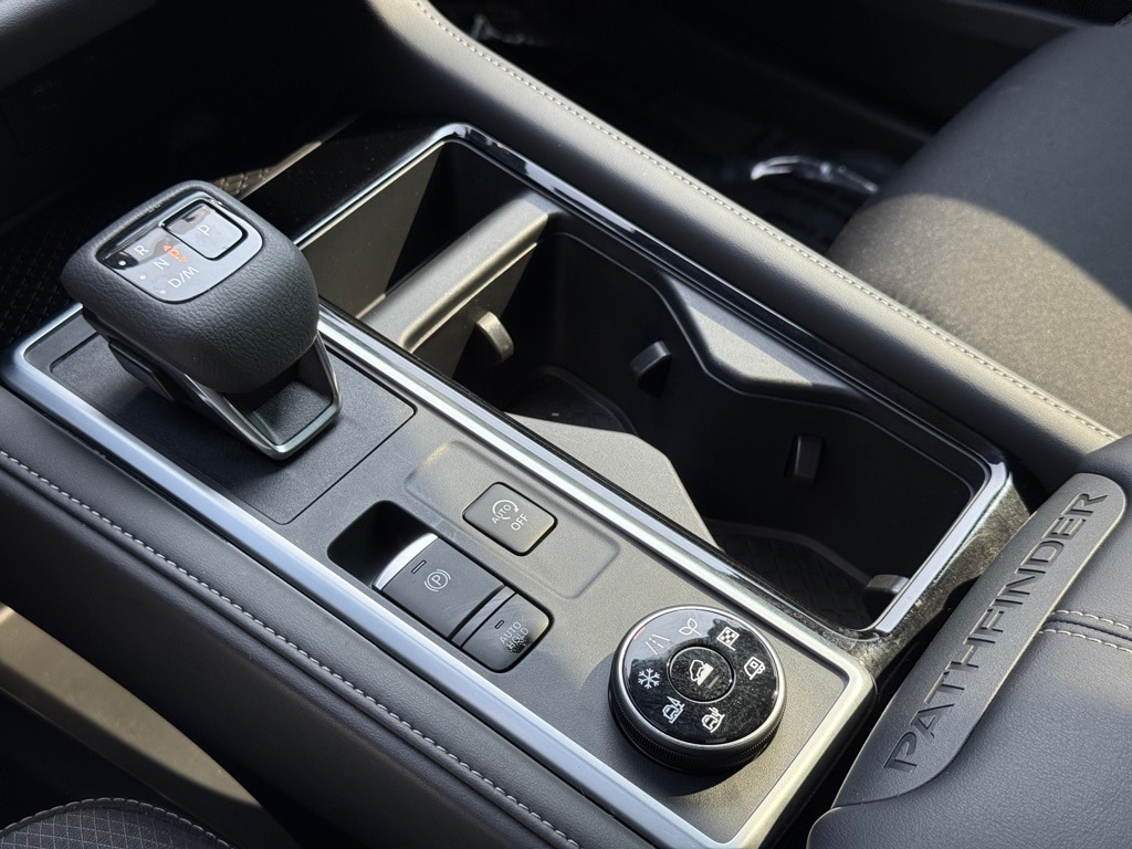 2025 NISSAN PATHFINDER - Image 14