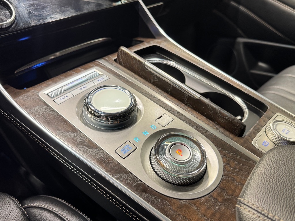 2024 GENESIS GV80 - Image 14