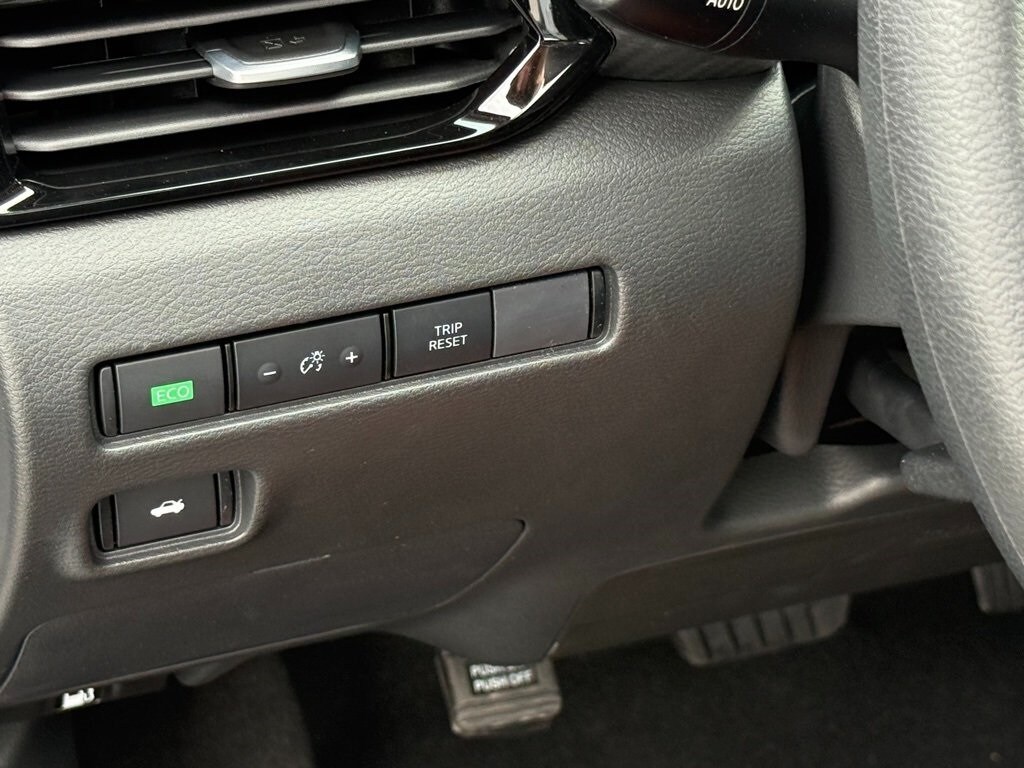 2025 NISSAN SENTRA - Image 14