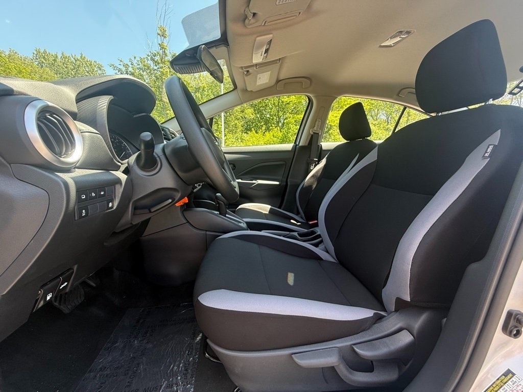 2025 NISSAN VERSA - Image 21