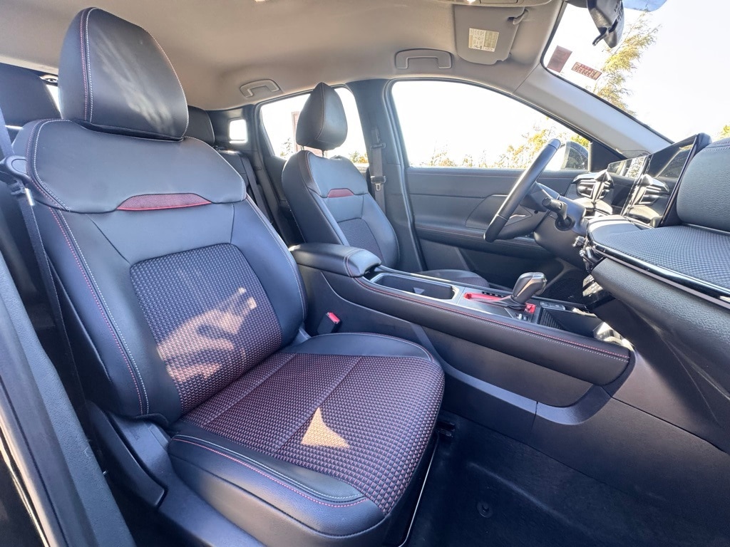 2025 NISSAN KICKS MPV - Image 26