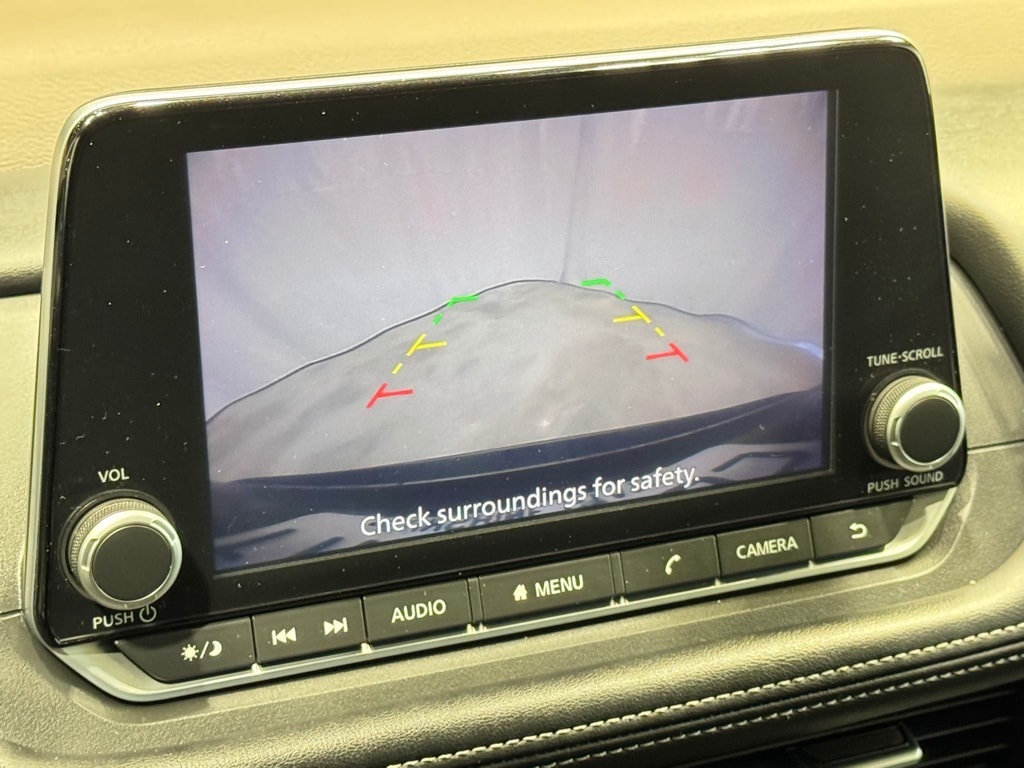 2023 NISSAN ROGUE - Image 11