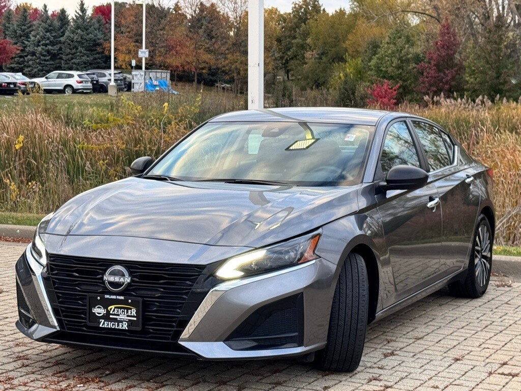 Used 2024 Nissan Altima 2.5 SV Sedan