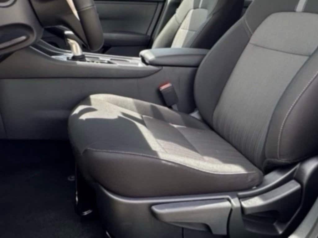 2025 NISSAN SENTRA - Image 16