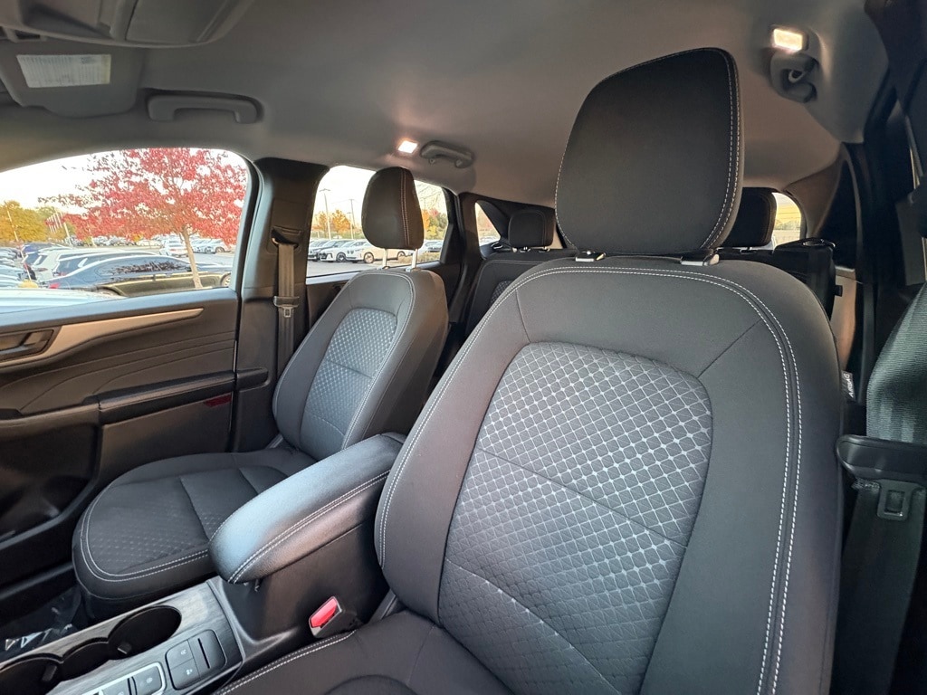 2024 FORD ESCAPE - Image 17