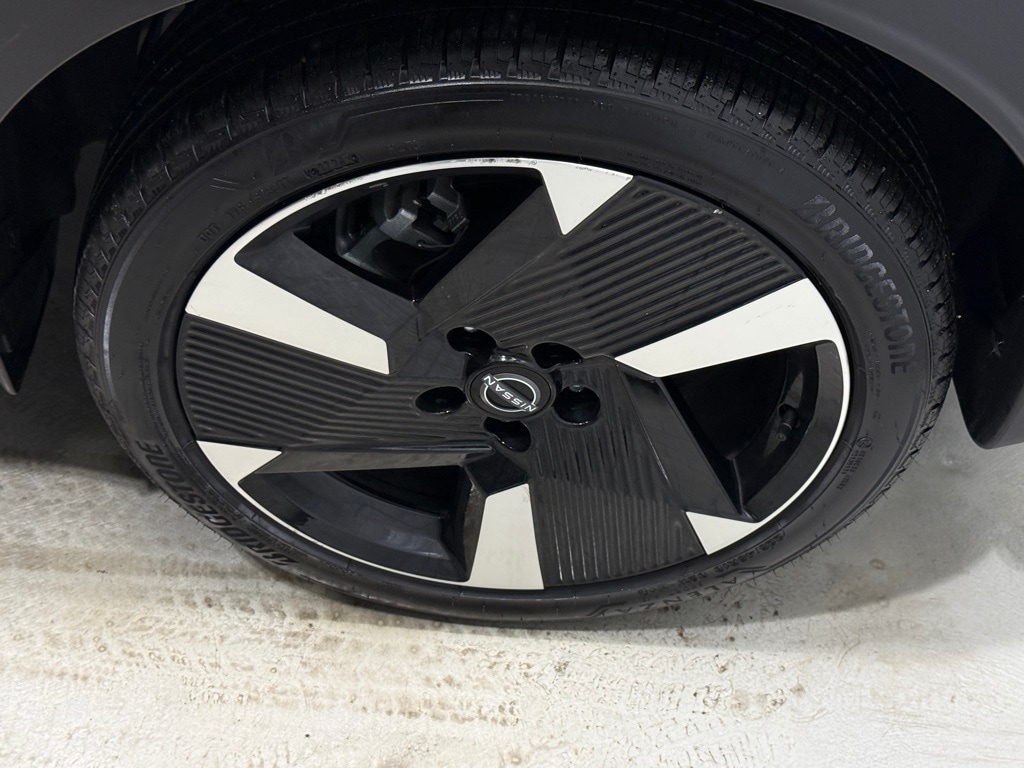 2025 NISSAN KICKS MPV - Image 8