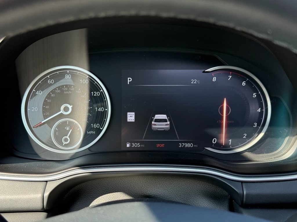 2024 GENESIS GV80 - Image 33