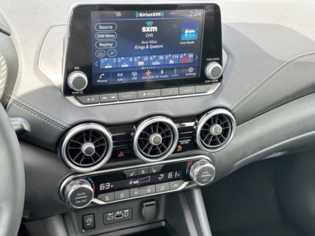 2025 NISSAN SENTRA - Image 8