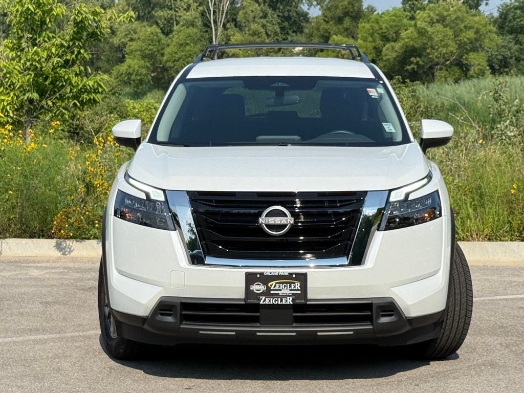 2025 NISSAN PATHFINDER - Image 2