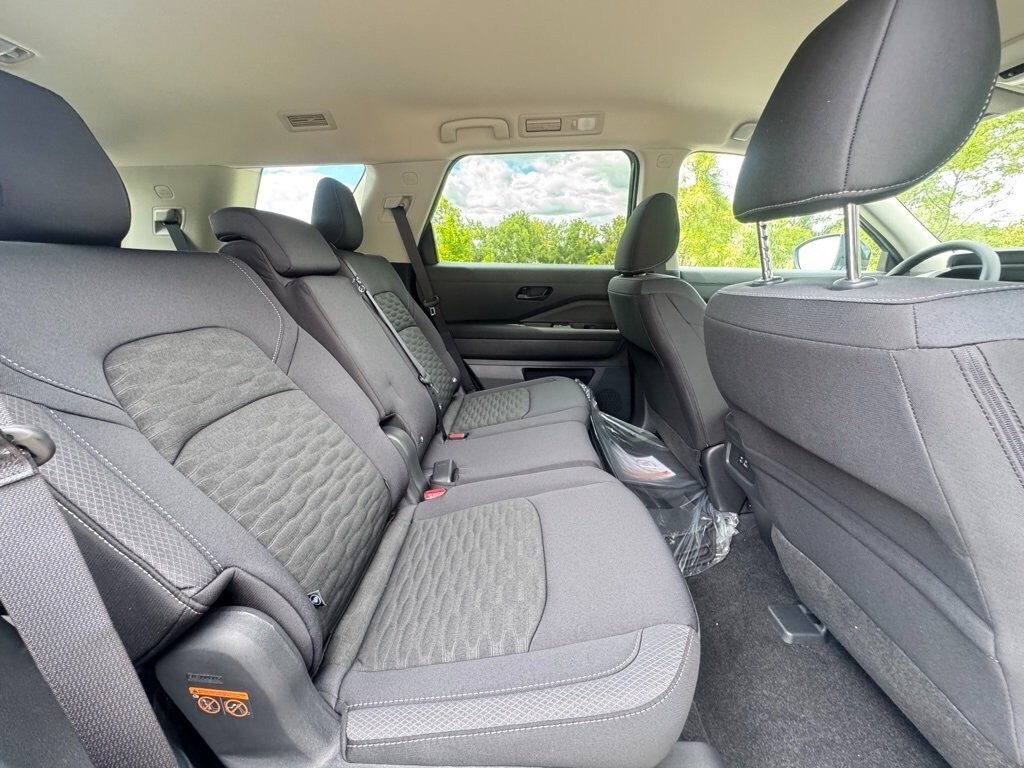 2025 NISSAN PATHFINDER - Image 21