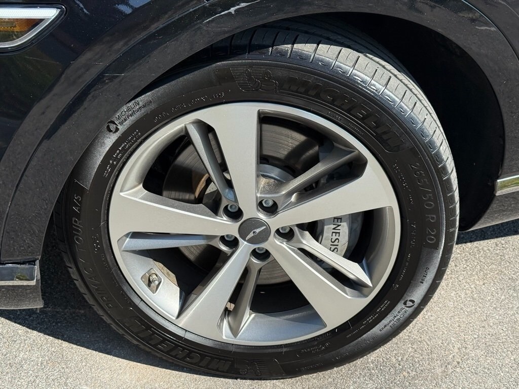 2024 GENESIS GV80 - Image 10