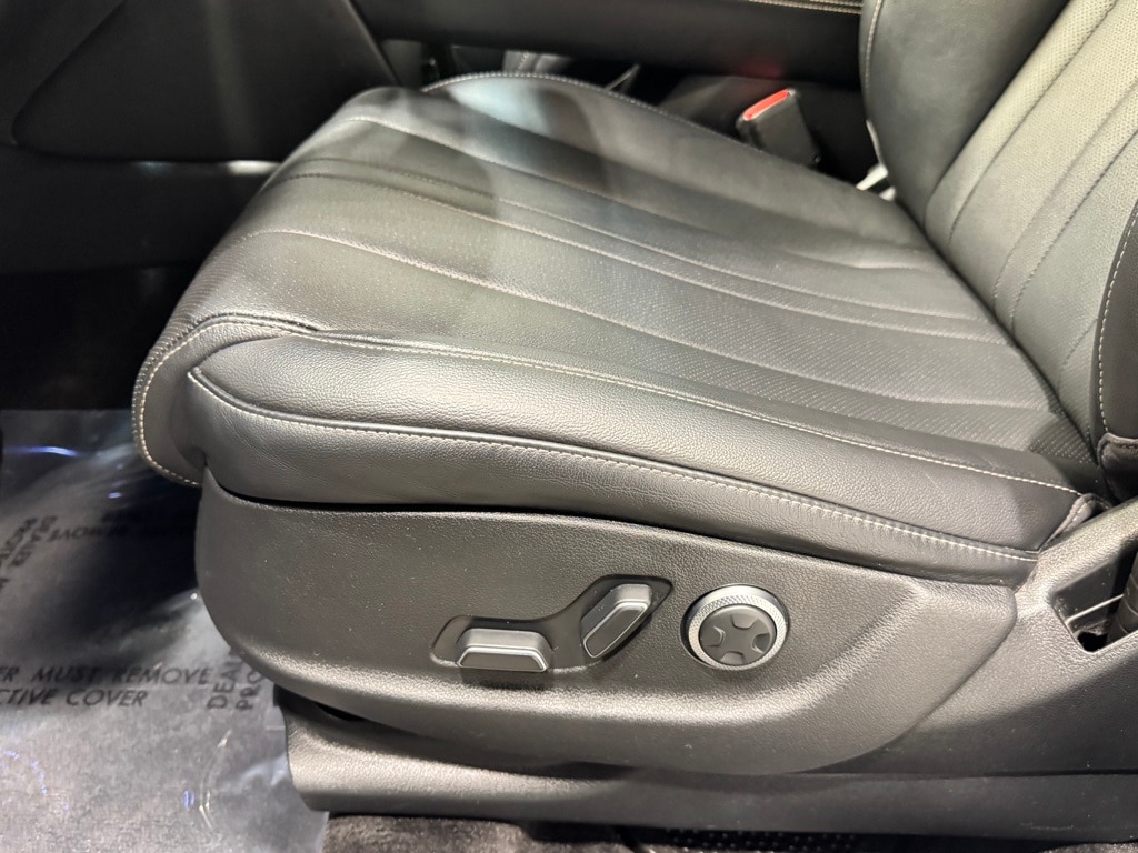 2024 GENESIS GV80 - Image 19