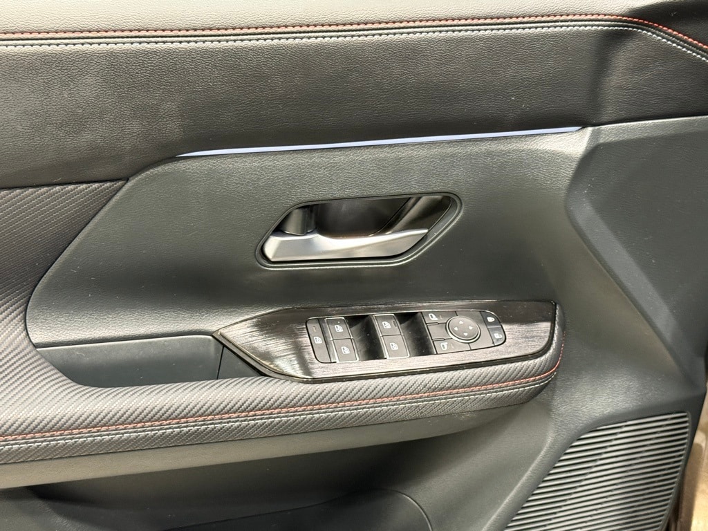 2025 NISSAN KICKS MPV - Image 13