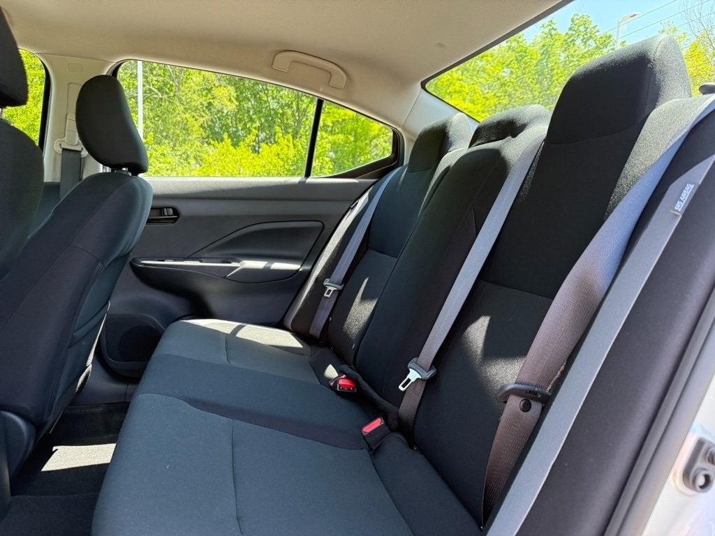 2025 NISSAN VERSA - Image 24