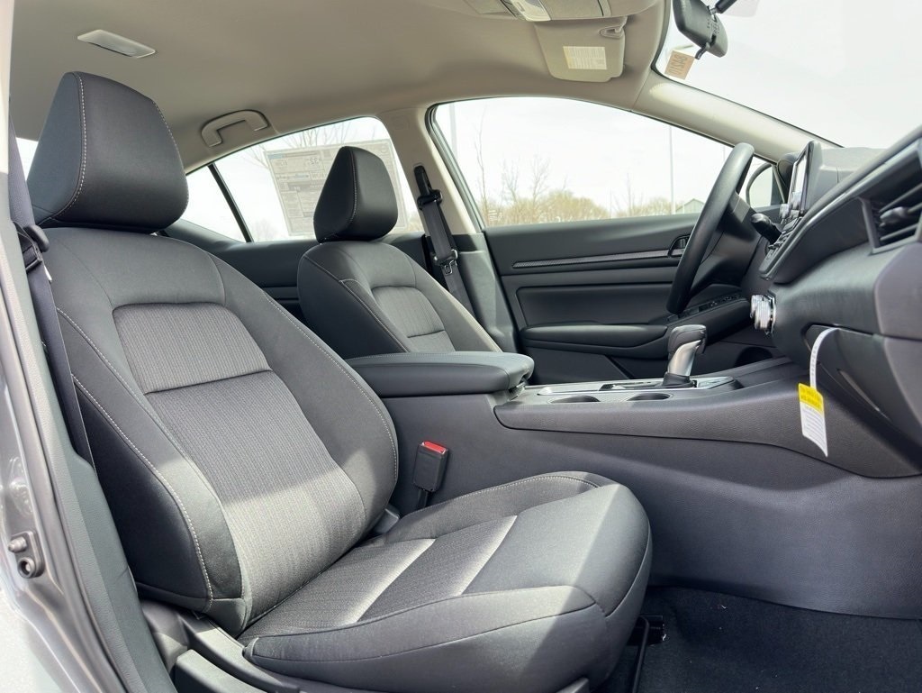 2025 NISSAN ALTIMA - Image 24