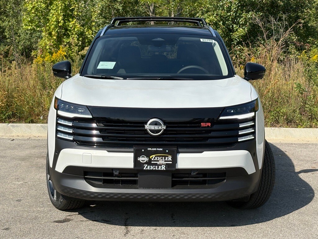 New 2026 Nissan Kicks SR SUV