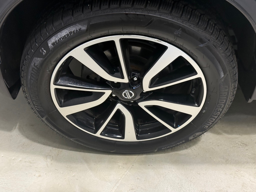 2018 NISSAN ROGUE - Image 30