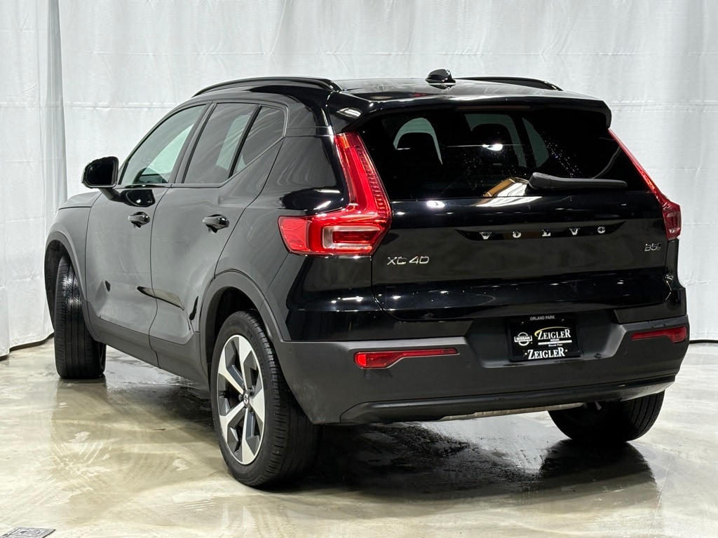 2024 VOLVO XC40 - Image 4