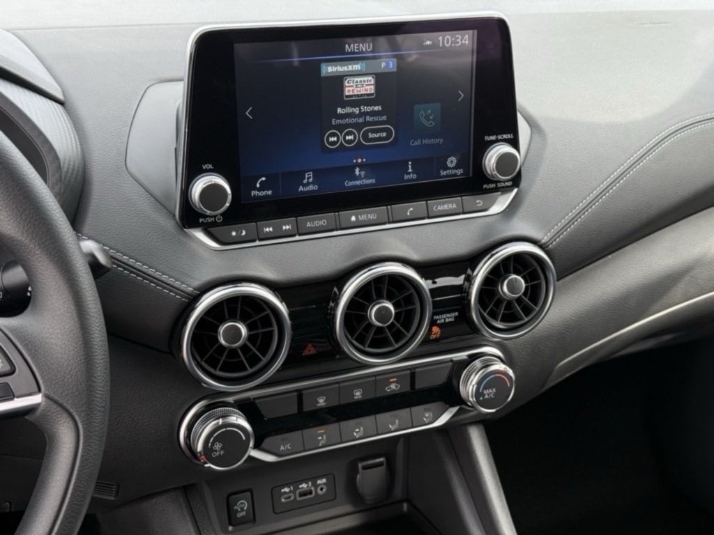 2025 NISSAN SENTRA - Image 10