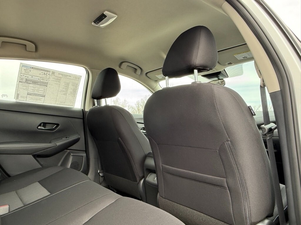 2025 NISSAN SENTRA - Image 24