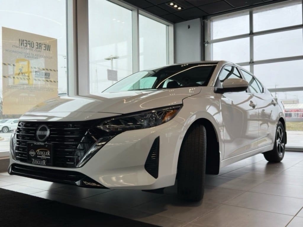 2025 NISSAN SENTRA - Image 4