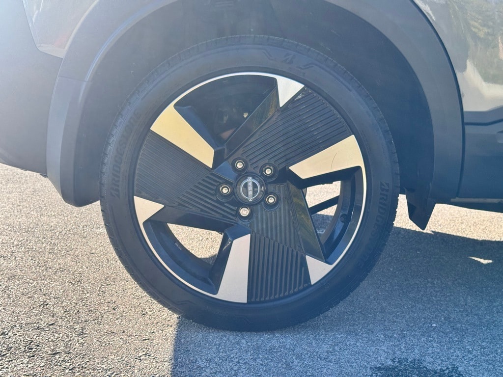 2025 NISSAN KICKS MPV - Image 12