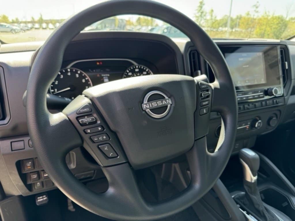 2025 NISSAN FRONTIER - Image 18