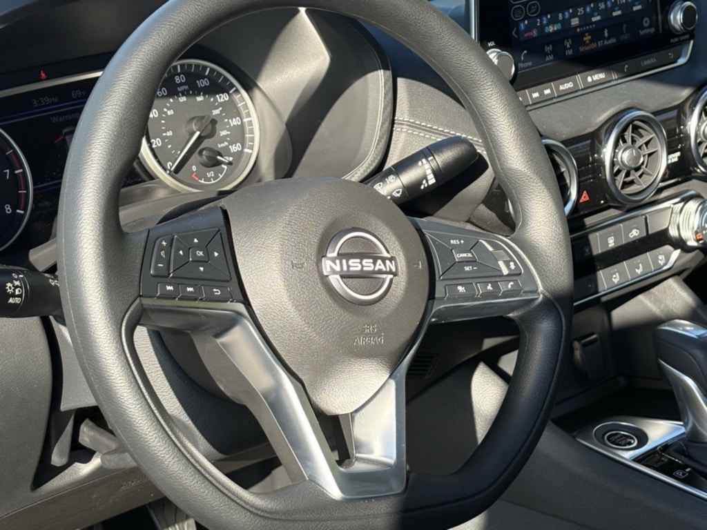 2025 NISSAN SENTRA - Image 13