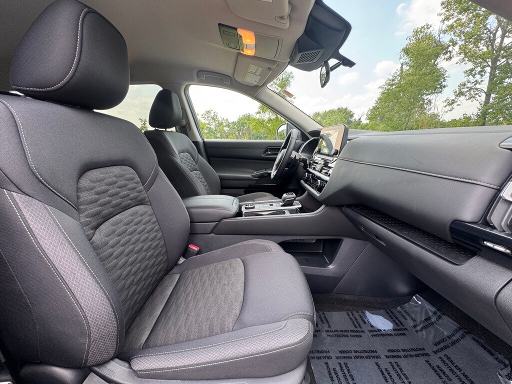 2025 NISSAN PATHFINDER - Image 28