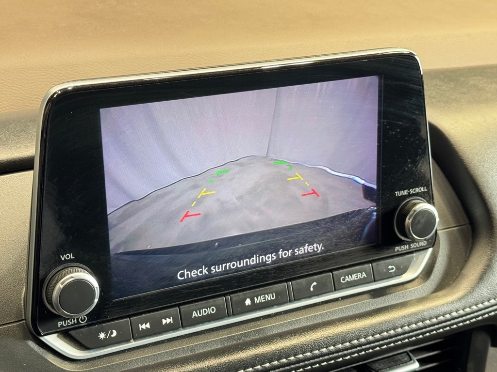 2023 NISSAN ROGUE - Image 11