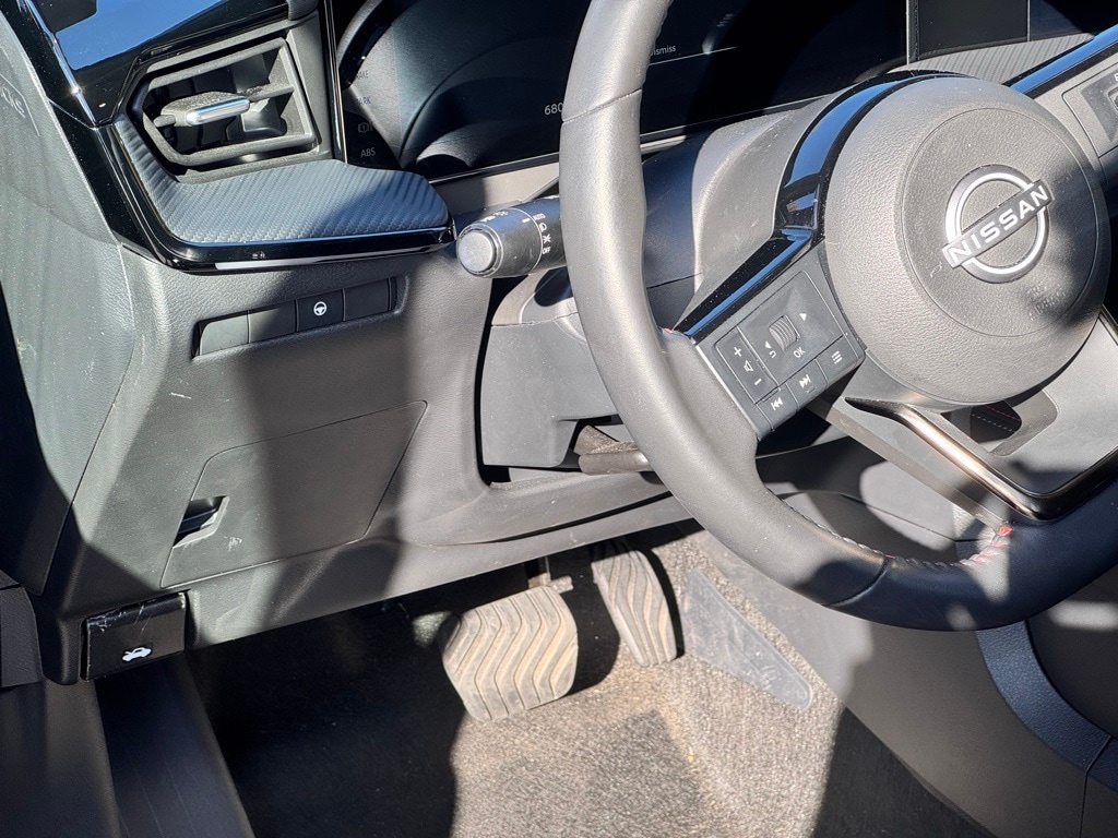 2025 NISSAN KICKS MPV - Image 16