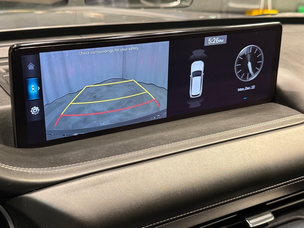 2024 GENESIS GV80 - Image 11