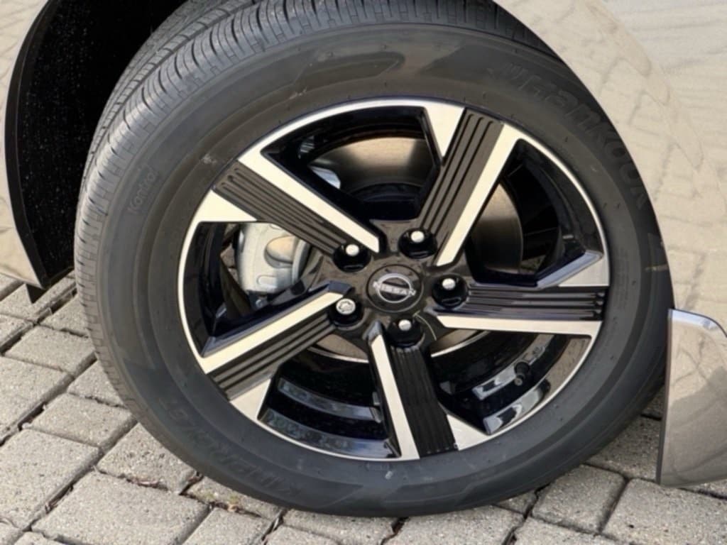 2025 NISSAN SENTRA - Image 6