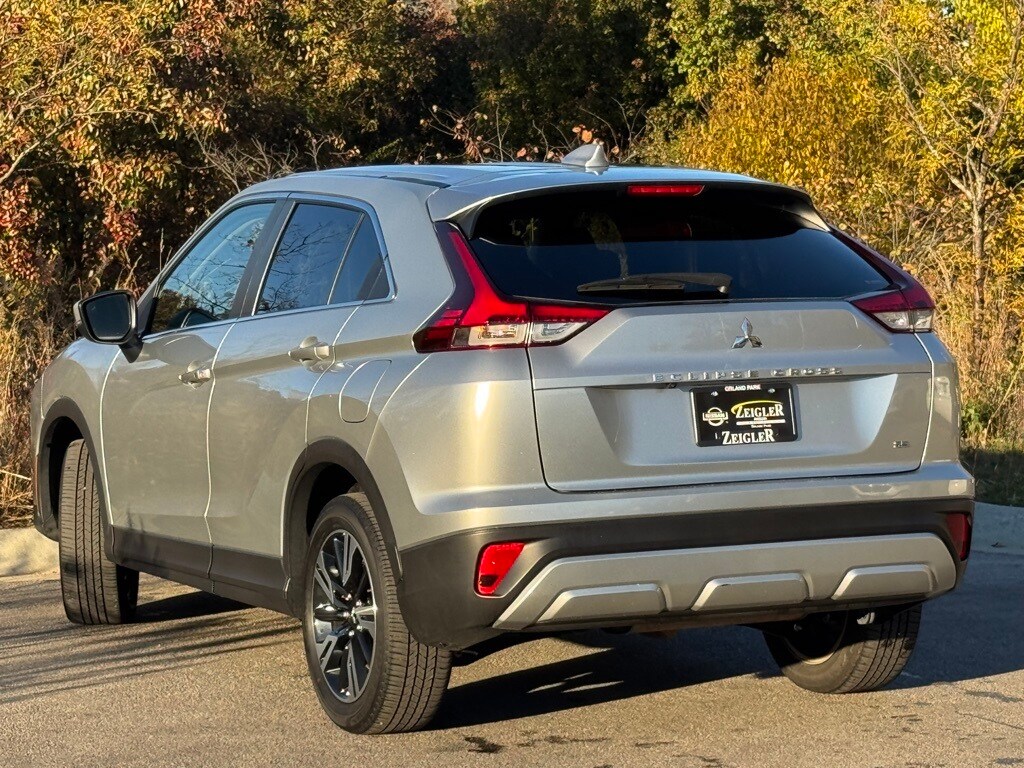2024 Mitsubishi Eclipse Cross SE photo 4