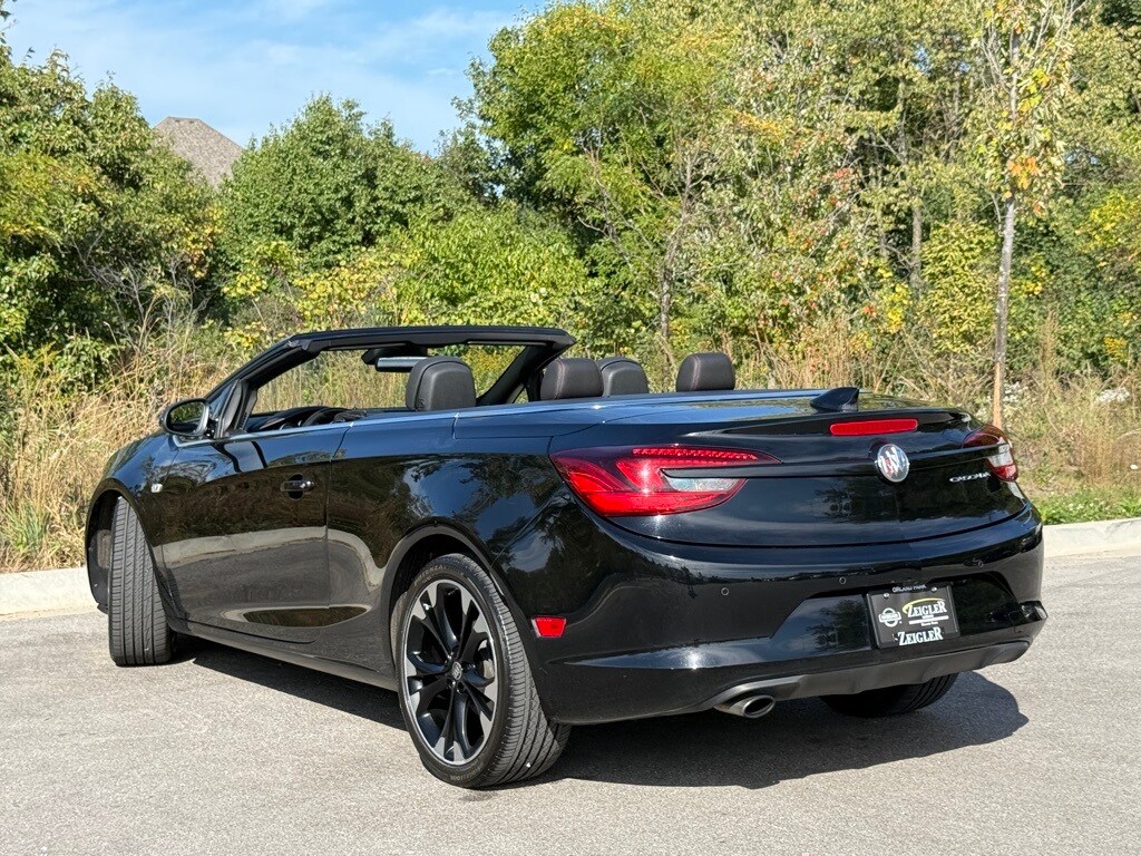 2019 Buick Cascada photo 4